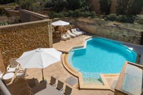 OneFifty Holiday Home